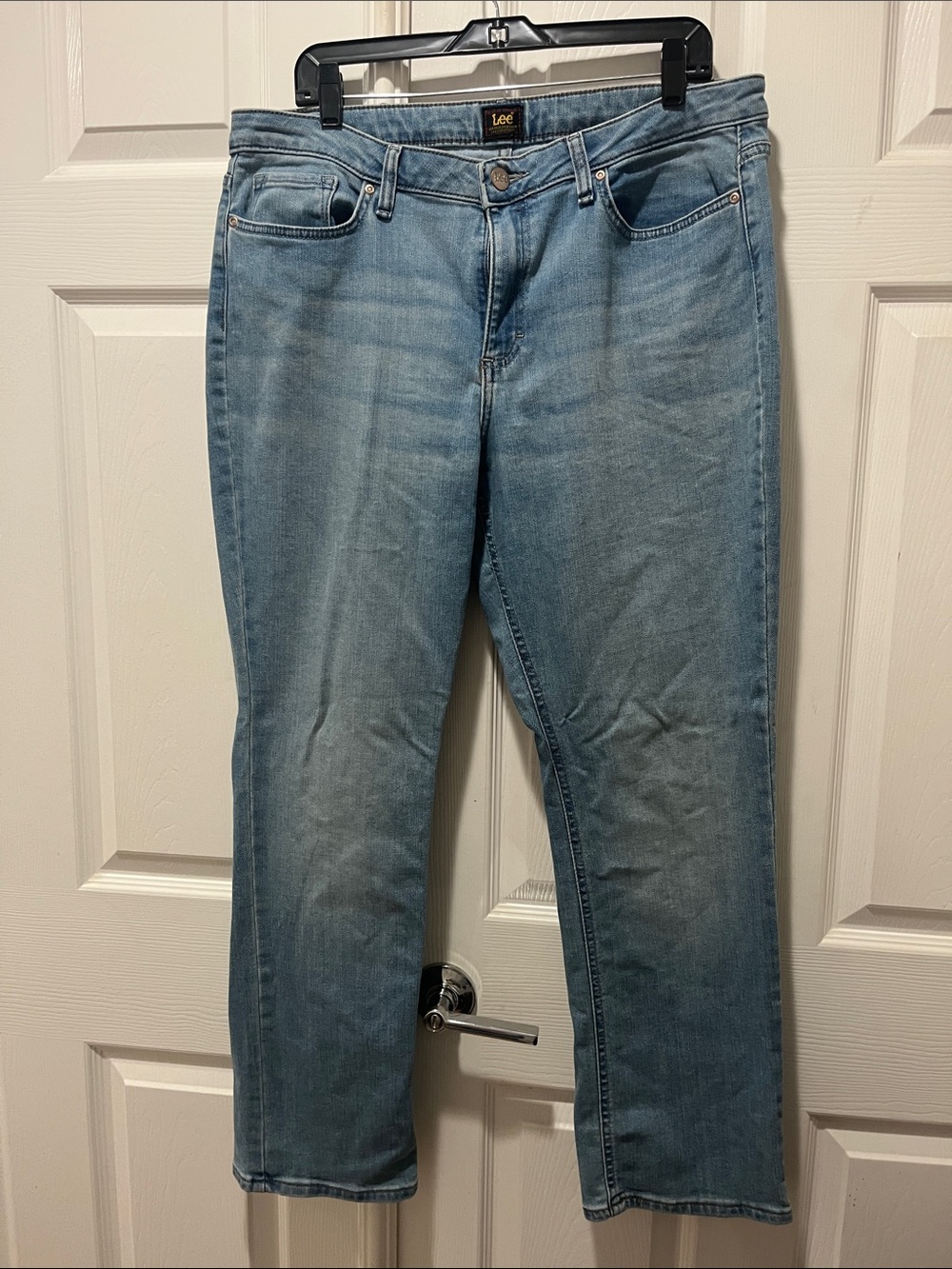 Lee Women's Light Wash Straight Leg Jeans